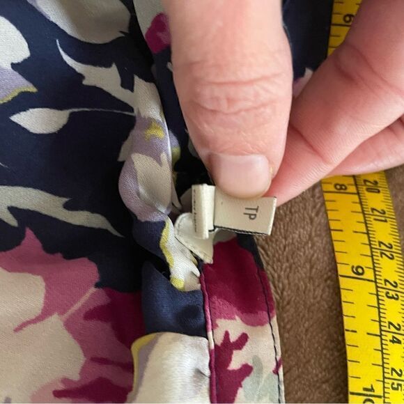 Joie Women’s Blue Floral Silk Blouse 3/4 Sleeve Size XS - Picture 15 of 16